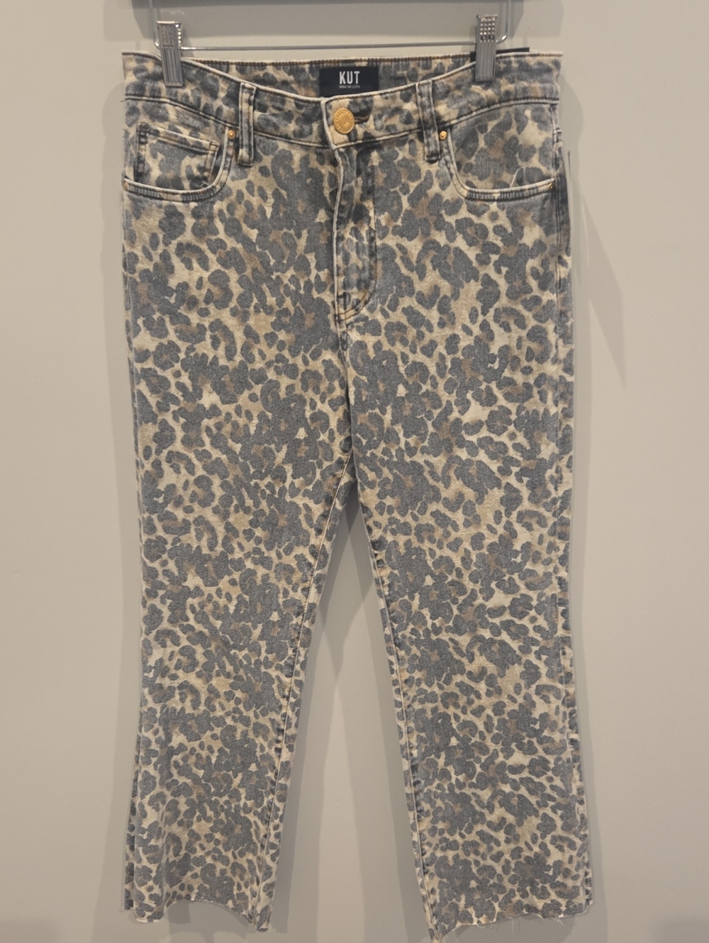 NWT Kut from the Kloth Kelsey Leopard Print Women’s Jeans. Size 6